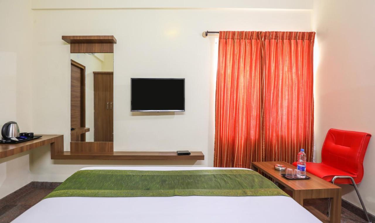 Hotel Treebo Trip Kapil Royalista Ludhijána Exteriér fotografie